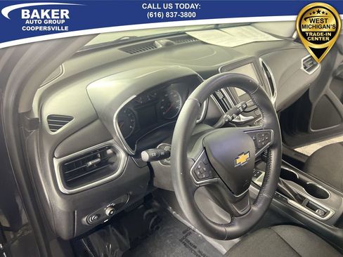 Used 2018 Chevrolet Equinox LT image 11