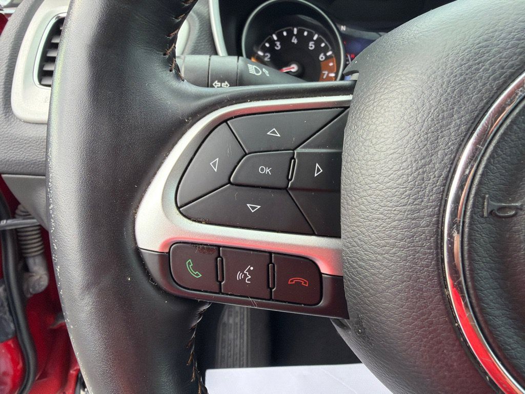 Used 2021 Jeep Compass Latitude w/ Convenience Group AWD/4WD image 36
