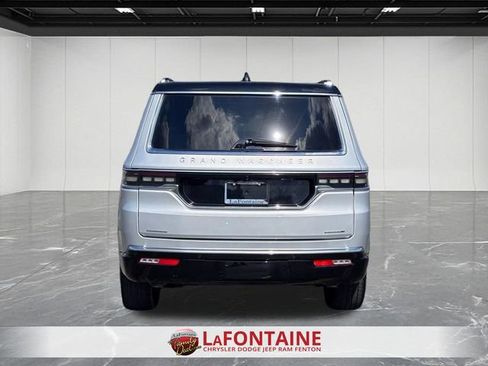 Used 2022 Jeep Grand Wagoneer Series II w/ Convenience Group III AWD/4WD image 4