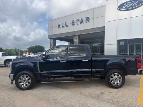 Used 2024 Ford F250 Lariat w/ Lariat Ultimate Package AWD/4WD image 8