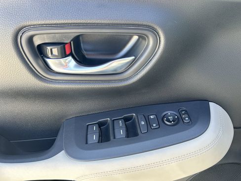 Certified 2024 Honda HR-V LX image 15