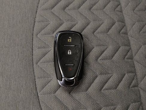 Used 2022 Chevrolet Equinox LS AWD/4WD image 32