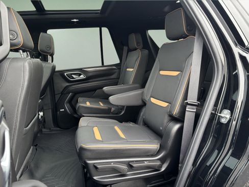 Used 2024 GMC Yukon AT4 w/ AT4 Premium Package image 18