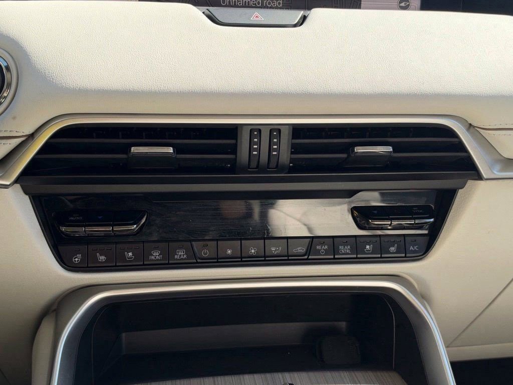 Used 2024 MAZDA CX-90 Plug-In Hybrid w/ Premium Plus AWD/4WD image 23