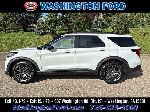 Used 2027 Ford Explorer ST-Line w/ Premium Package AWD/4WD image 1
