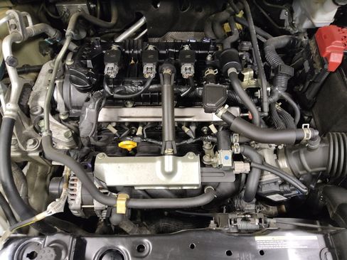Used 2020 Nissan Versa SV FWD image 30