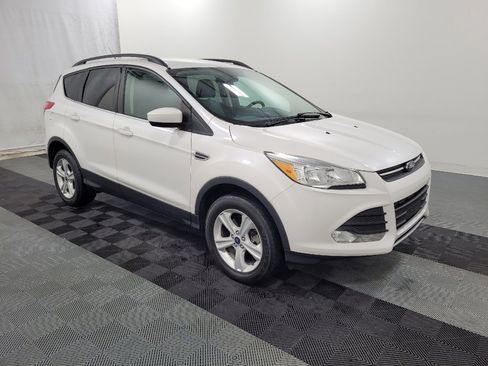 Used 2016 Ford Escape SE w/ Equipment Group 201A AWD/4WD image 11