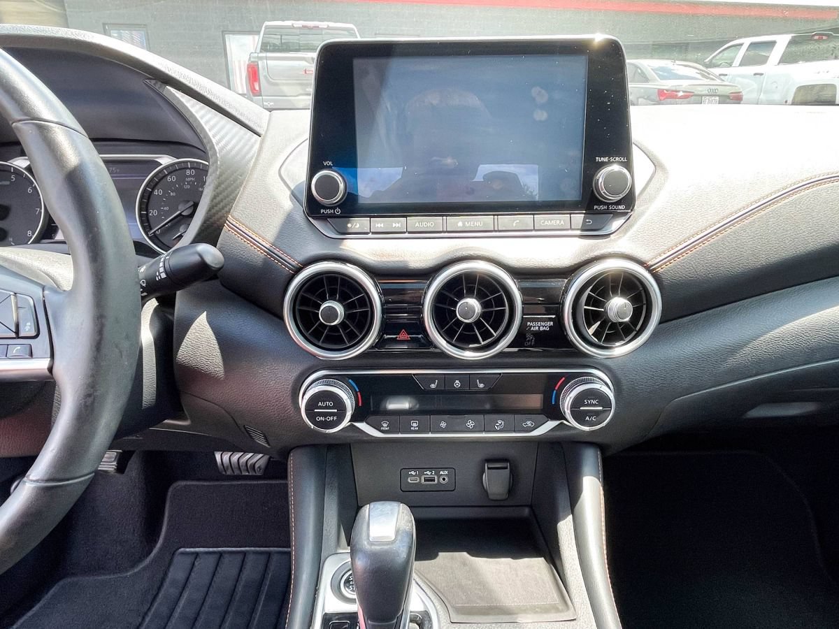 Used 2021 Nissan Sentra SR w/ SR Premium Package FWD image 12