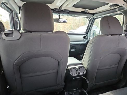 Used 2023 Jeep Wrangler Sport S image 20