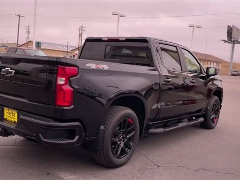 Used 2022 Chevrolet Silverado 1500 RST w/ Redline Edition image 9