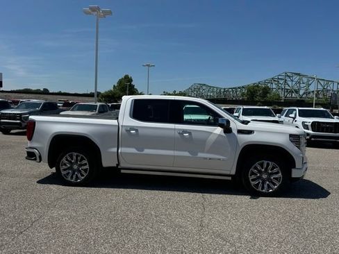 Used 2025 GMC Sierra 1500 Denali w/ Denali Reserve Package AWD/4WD image 7