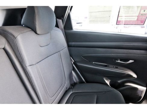 Used 2026 Hyundai Tucson SE FWD image 14