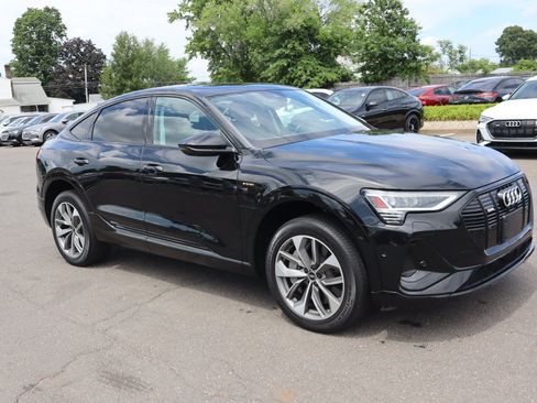 Used 2021 Audi e-tron Premium Plus w/ Premium Plus Package AWD/4WD image 3