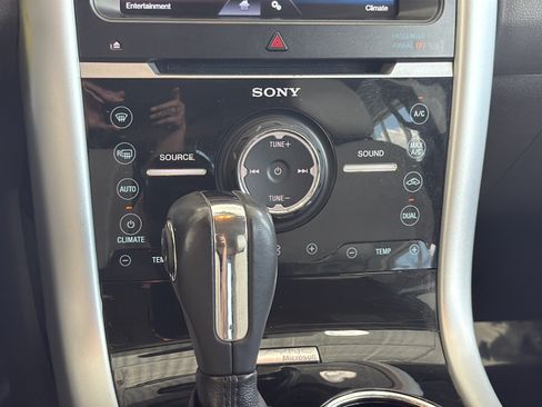 Used 2013 Ford Edge Limited FWD image 35