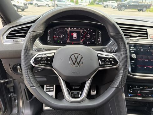 Used 2023 Volkswagen Tiguan SEL R-Line AWD/4WD image 15