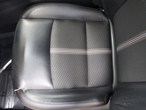 Used 2023 Nissan Altima 2.5 SR AWD/4WD image 15