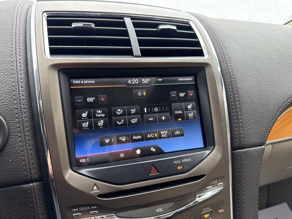 Used 2011 Lincoln MKX AWD w/ 101A Rapid Spec Order Code image 25