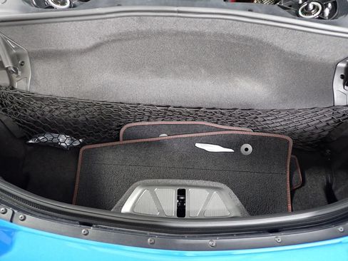 Used 2022 Chevrolet Corvette Stingray Premium Cpe w/ Z51 Performance Package RWD image 17