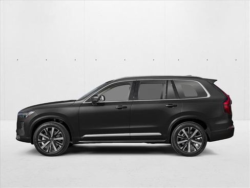 Certified 2026 Volvo XC90 B6 Plus image 3