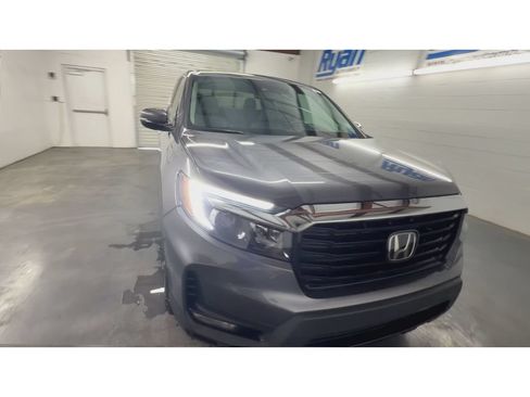 Used 2023 Honda Ridgeline RTL-E image 3