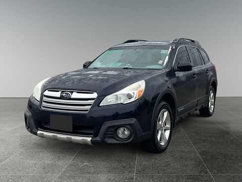 Used 2013 Subaru Outback 2.5i Limited w/ Moonroof Pkg image 3