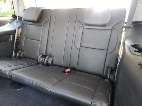 Used 2019 GMC Yukon Denali w/ Denali Ultimate Package AWD/4WD image 18