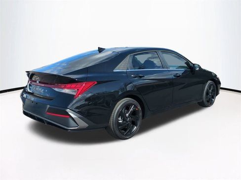 New 2026 Hyundai Elantra SEL Sport image 5