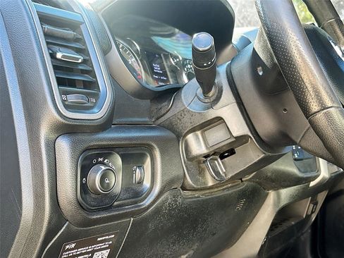 Used 2022 RAM 2500 Tradesman w/ Chrome Appearance Group image 11