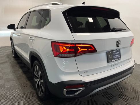 Used 2022 Volkswagen Taos SE FWD image 20