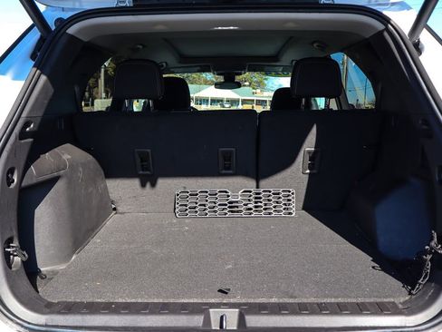 Used 2024 Chevrolet Equinox LT image 32