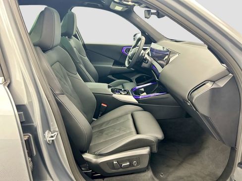 Certified 2025 BMW X3 xDrive30i w/ Premium Package image 18