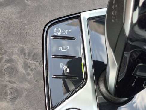 Used 2023 BMW X5 sDrive40i w/ Premium Package RWD image 34