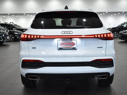 Used 2025 Audi Q5 Premium w/ Premium Plus AWD/4WD image 10