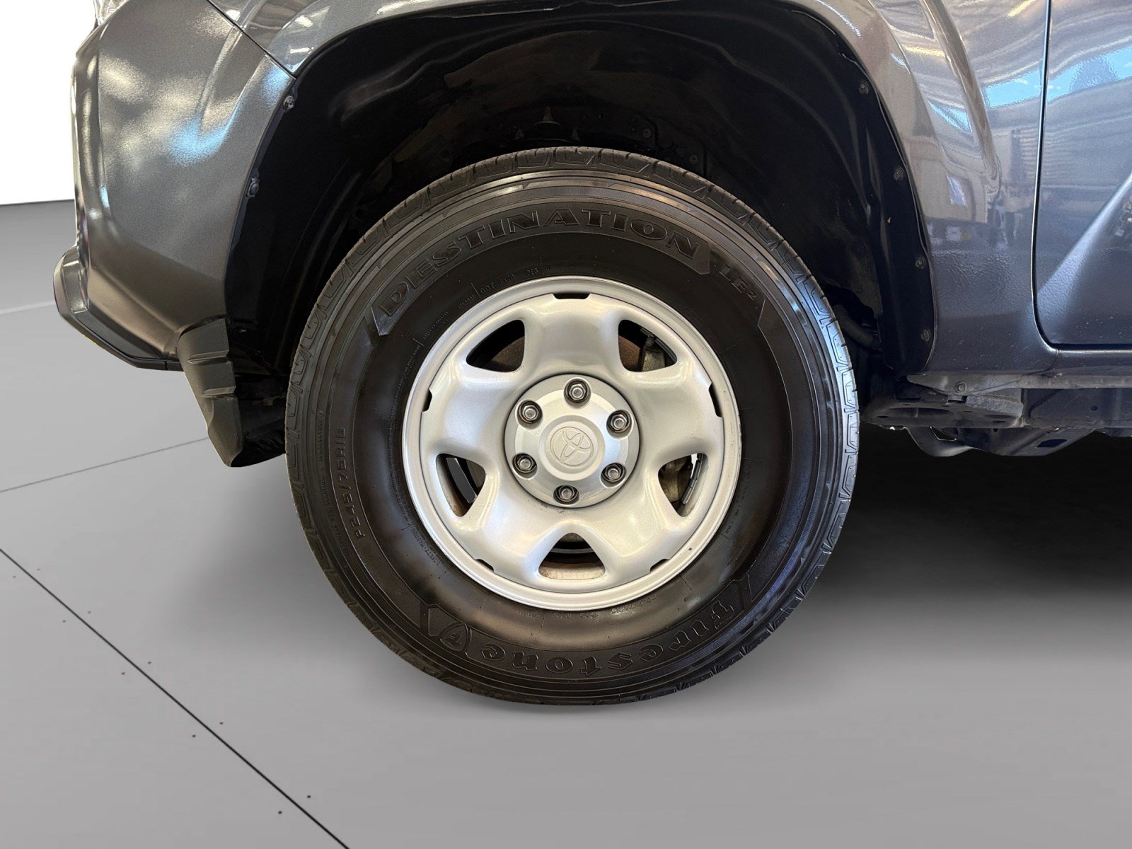 Used 2022 Toyota Tacoma SR AWD/4WD image 9