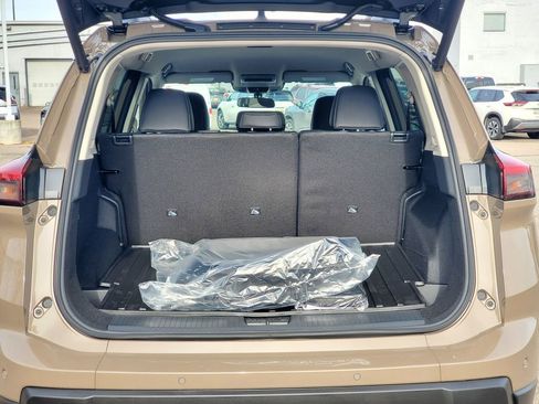 New 2026 Nissan Rogue SV image 8