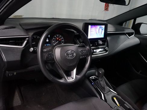 Used 2023 Toyota Corolla SE w/ SE Premium Package FWD image 7