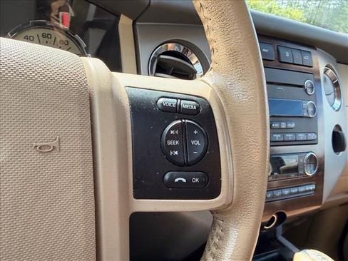 Used 2012 Ford Expedition XLT AWD/4WD image 15