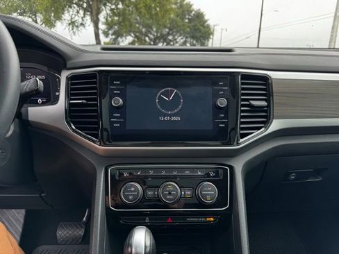 Used 2022 Volkswagen Atlas SEL AWD/4WD image 27
