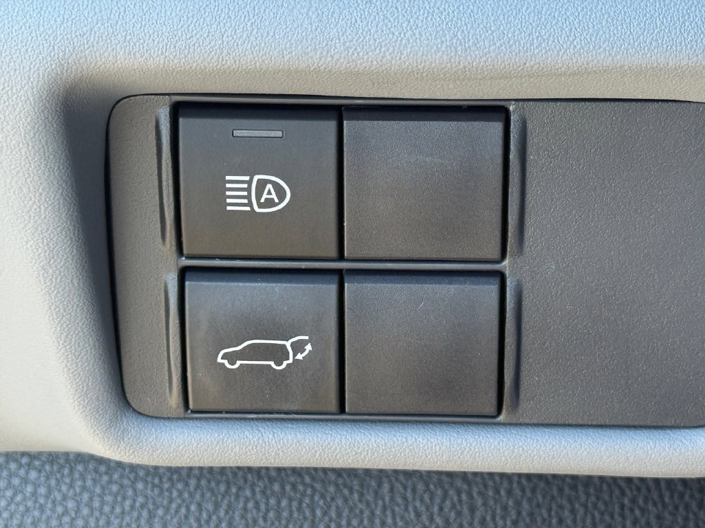 Certified 2022 Toyota Highlander XLE AWD/4WD image 44