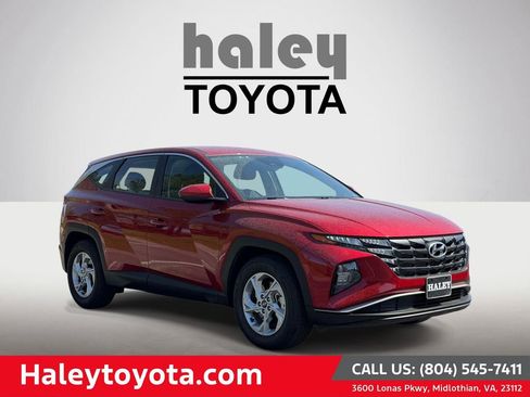 Used 2024 Hyundai Tucson SE FWD image 1