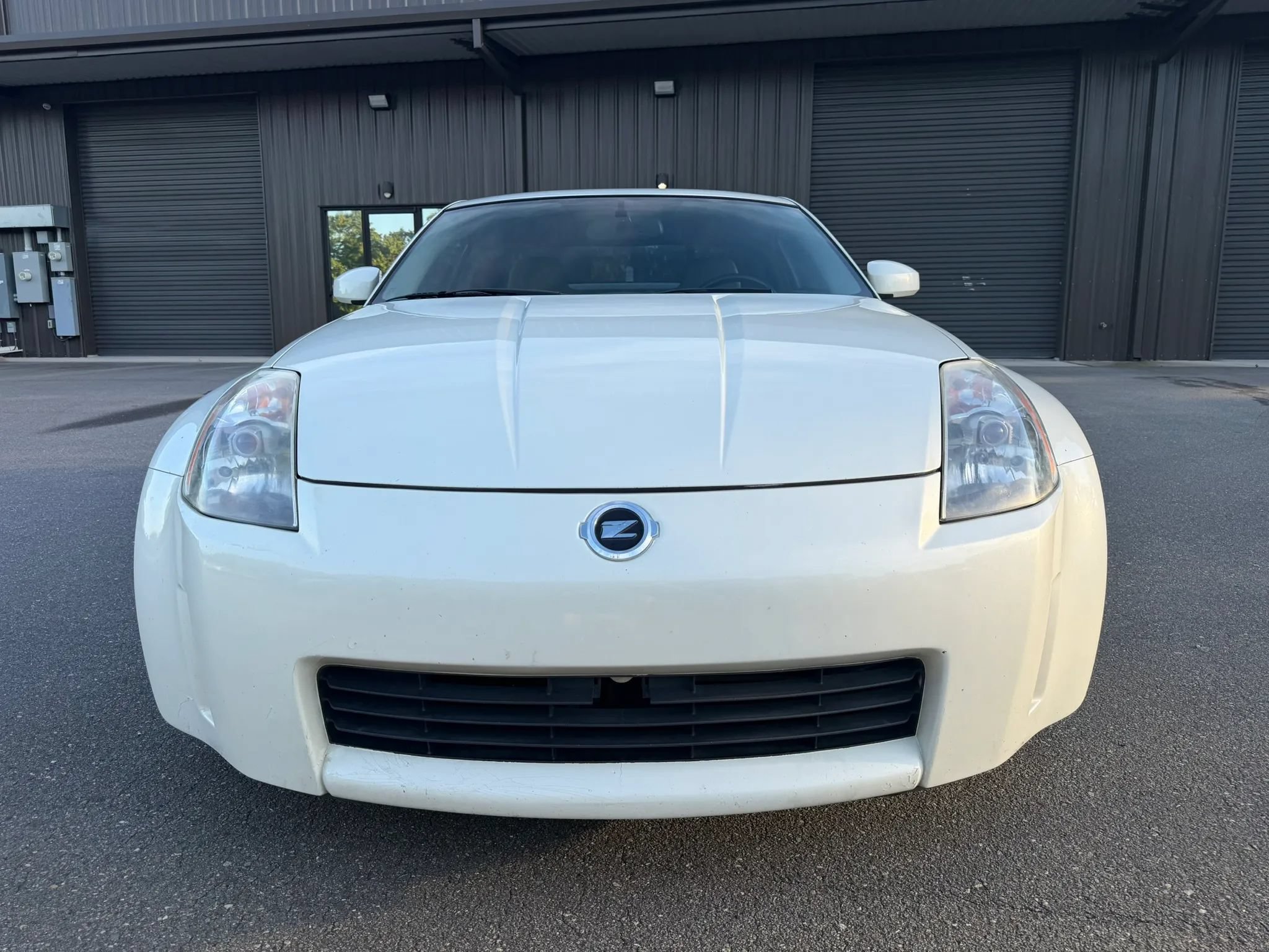Used 2003 Nissan 350Z Coupe RWD image 2