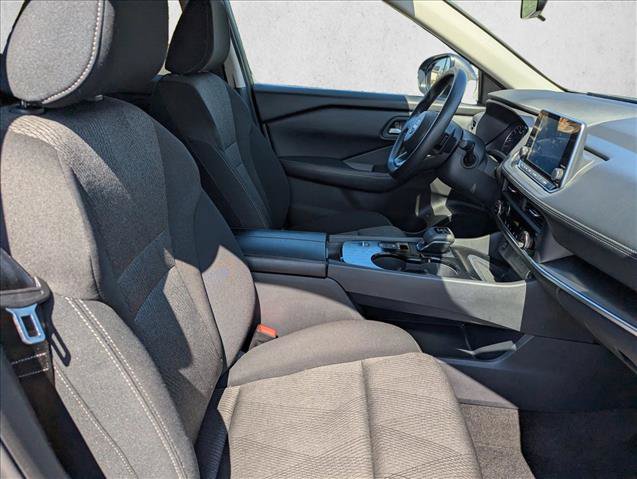 Used 2024 Nissan Rogue SV FWD image 27