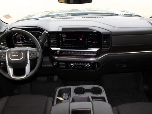 Used 2024 GMC Sierra 1500 SLE AWD/4WD image 6