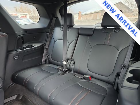 Used 2025 Honda Pilot TrailSport image 32