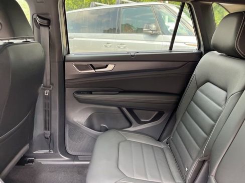 New 2026 Volkswagen Atlas Cross Sport SEL image 15