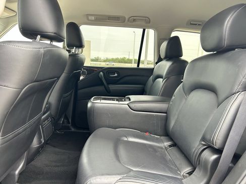 Used 2024 INFINITI QX80 Luxe image 17