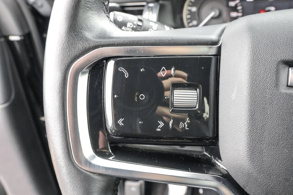 Used 2023 Land Rover Discovery Sport SE AWD/4WD image 21