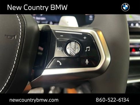 New 2026 BMW 760i xDrive w/ Premium Package image 17