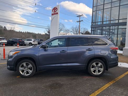 Used 2015 Toyota Highlander Limited image 3