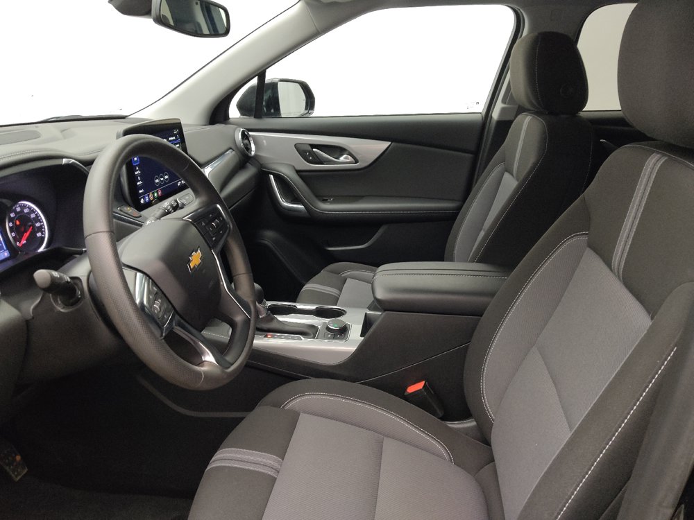 Used 2024 Chevrolet Blazer LT w/ Convenience Package FWD image 17